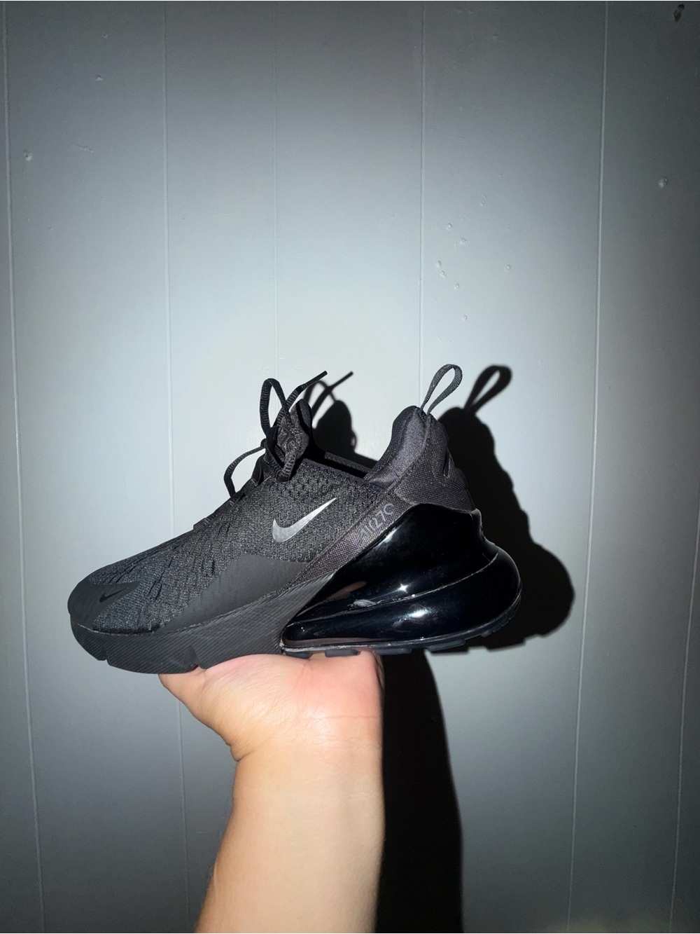 Men Nike Air Max 270 Triple Black Sneaker Size 9